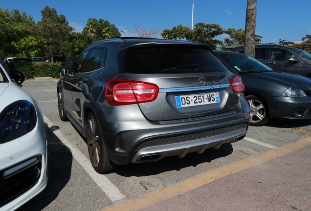 Mercedes-Benz GLA 45 AMG X156