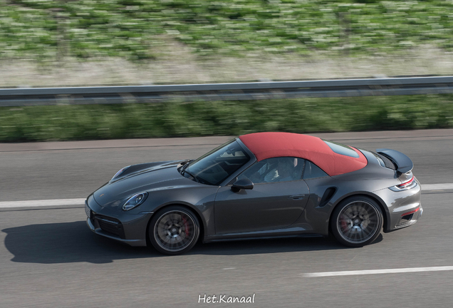 Porsche 992 Turbo Cabriolet