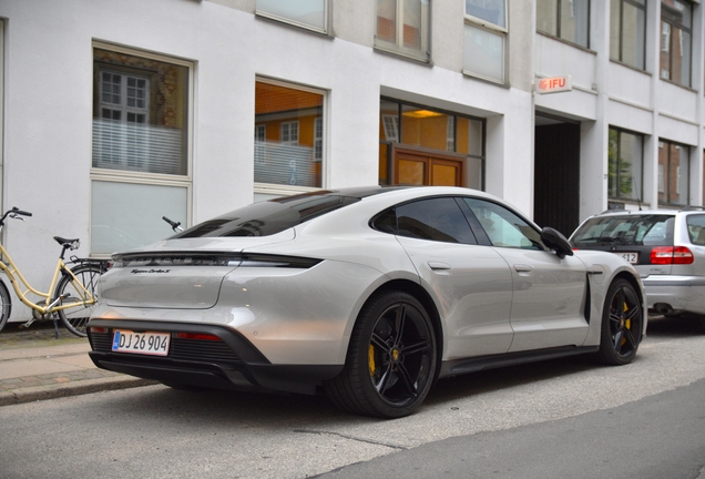 Porsche Taycan Turbo S