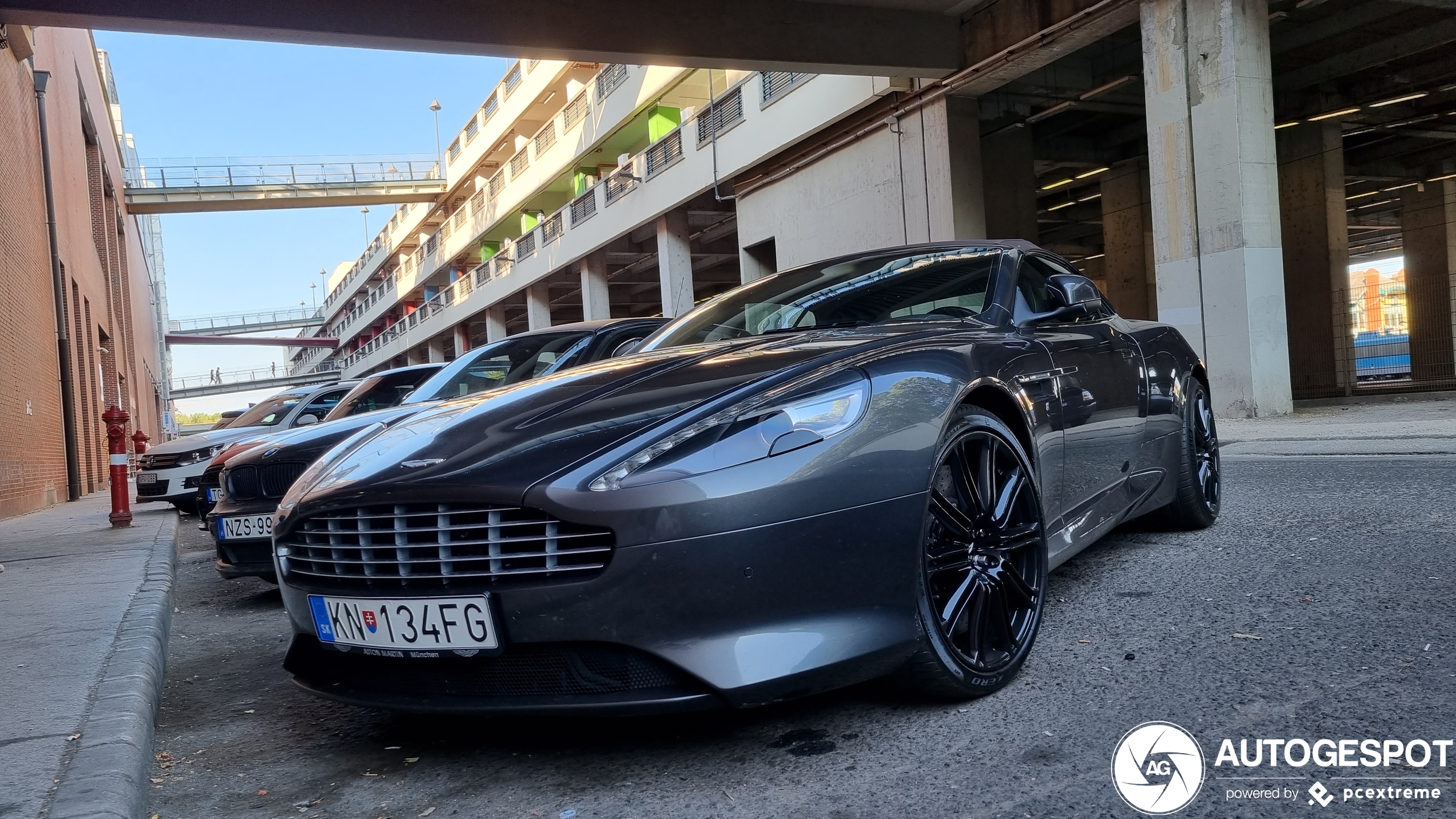 Aston Martin Virage Volante 2011