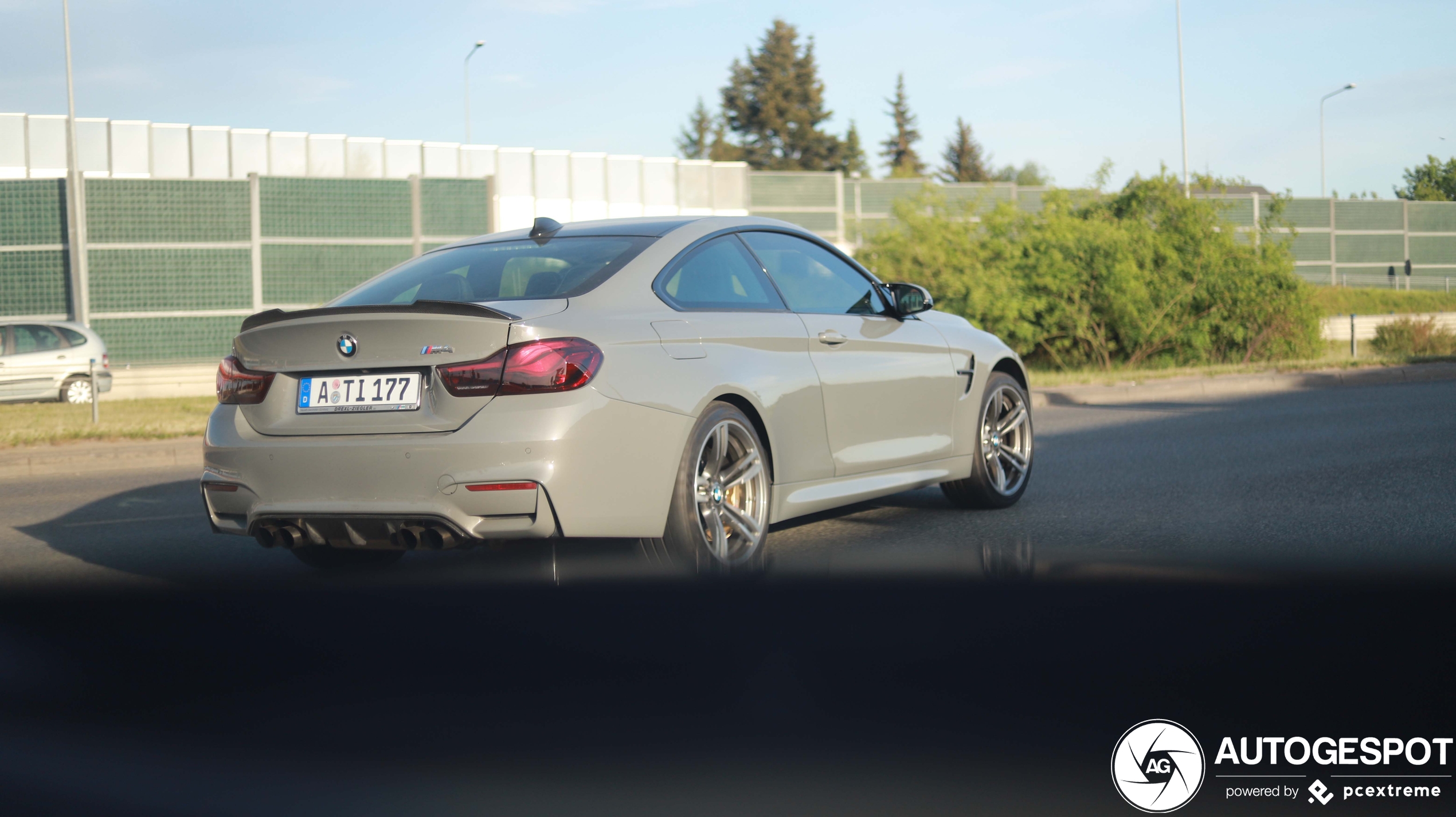 BMW M4 F82 CS