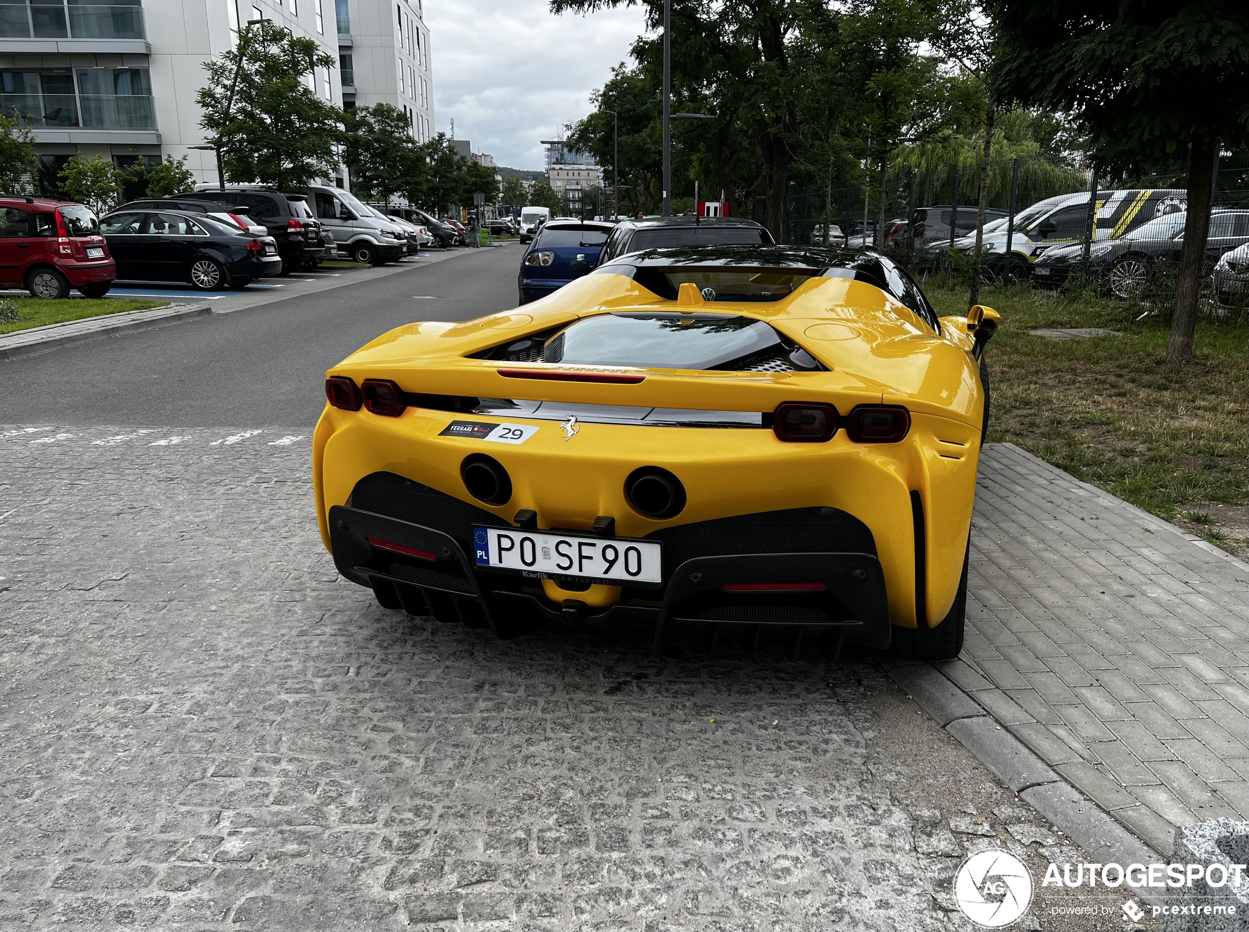 Ferrari SF90 Spider