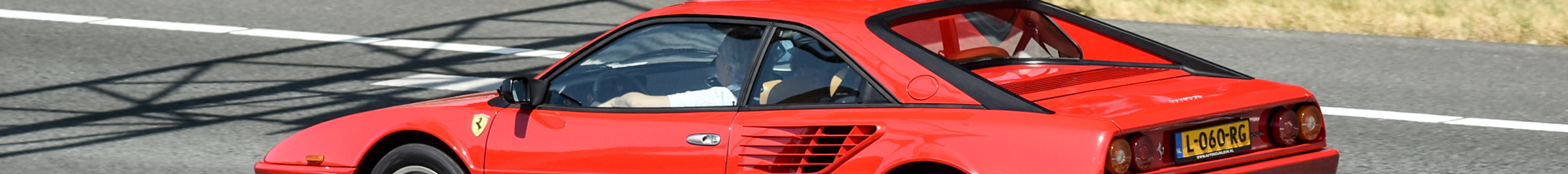 Ferrari Mondial 3.2