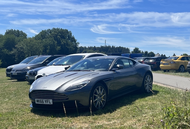 Aston Martin DB11