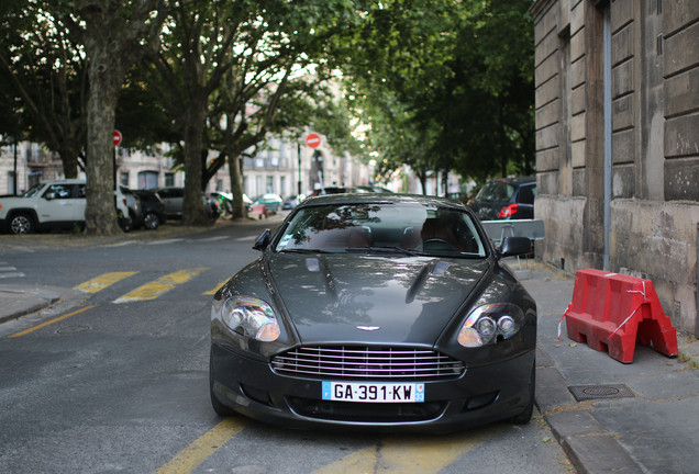 Aston Martin DB9