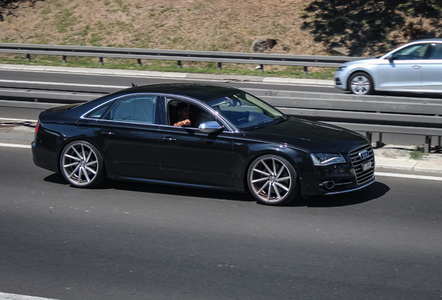 Audi S8 D4