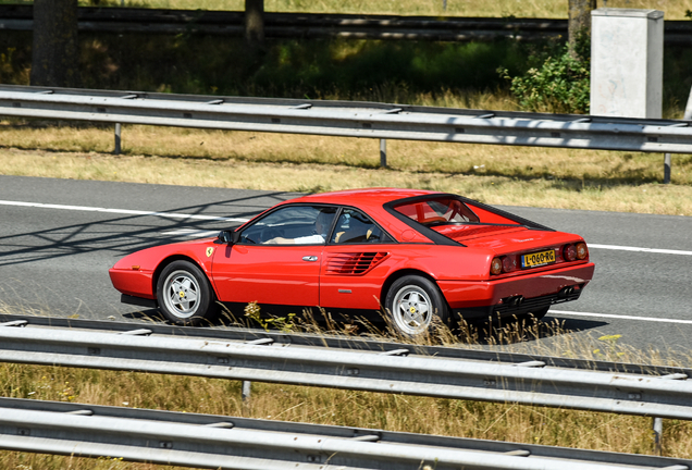 Ferrari Mondial 3.2