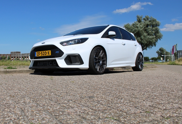 Ford Focus RS 2015