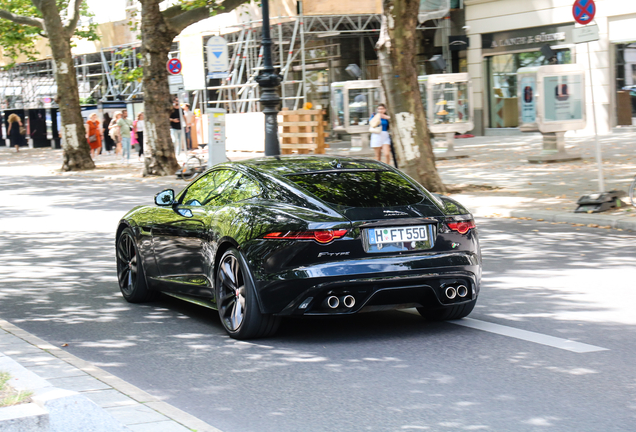 Jaguar F-TYPE R Coupé 2017