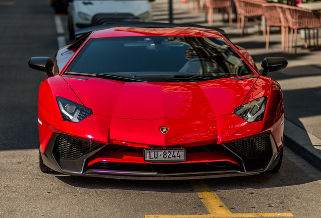 Lamborghini Aventador LP750-4 SuperVeloce