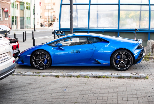 Lamborghini Huracán LP640-4 EVO