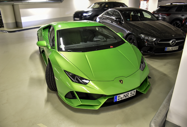 Lamborghini Huracán LP640-4 EVO