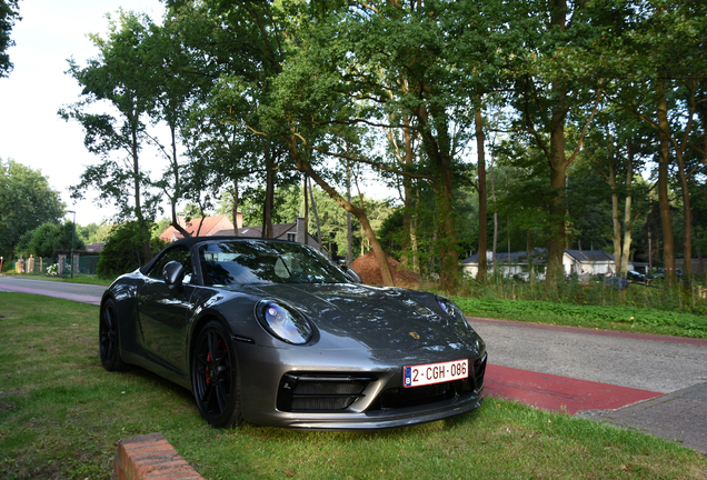 Porsche 992 Carrera 4 GTS Cabriolet