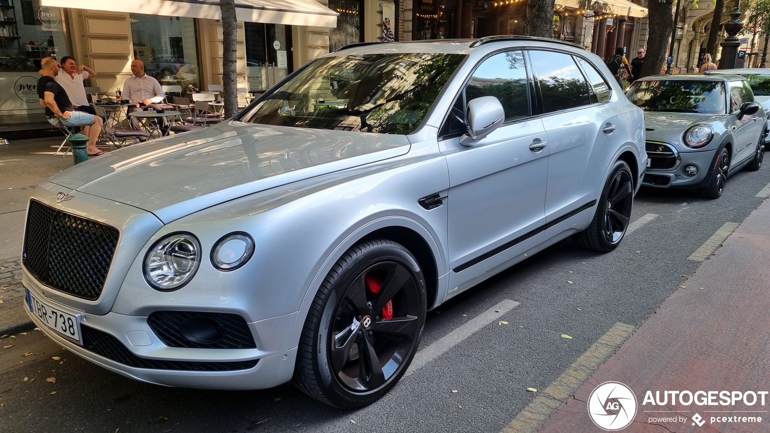 Bentley Bentayga V8