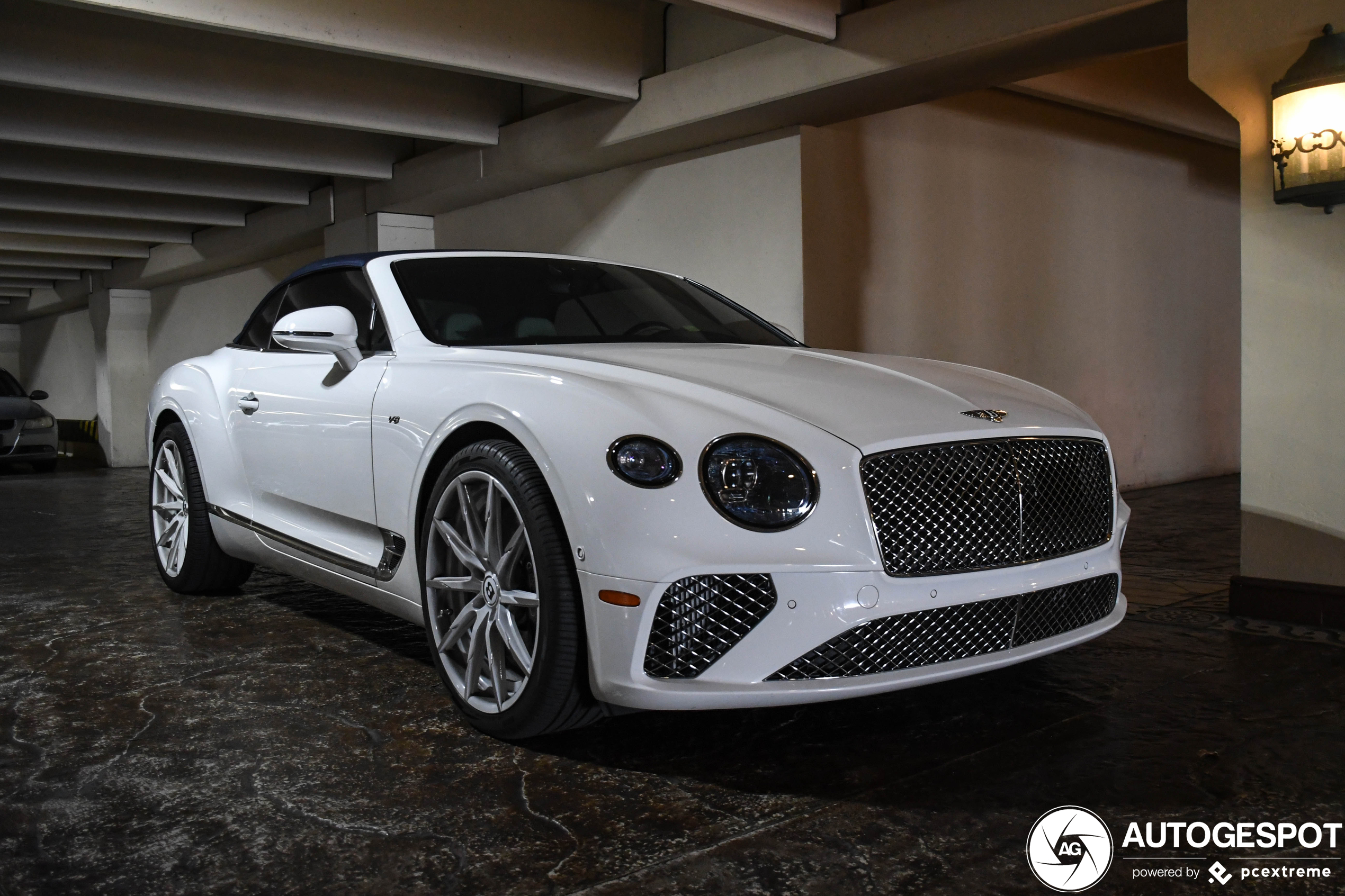 Bentley Continental GTC V8 2020