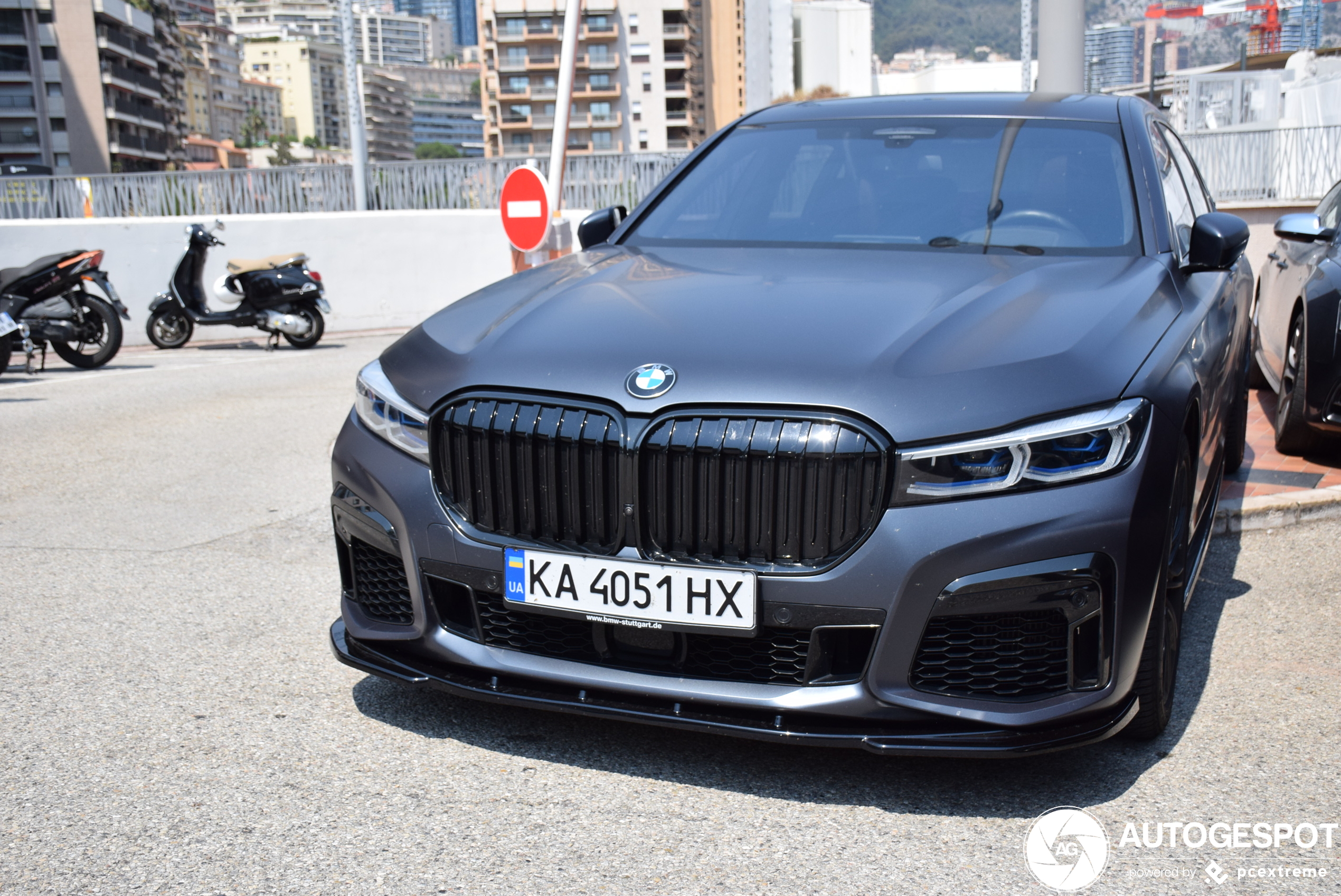 BMW M760Li xDrive 2019