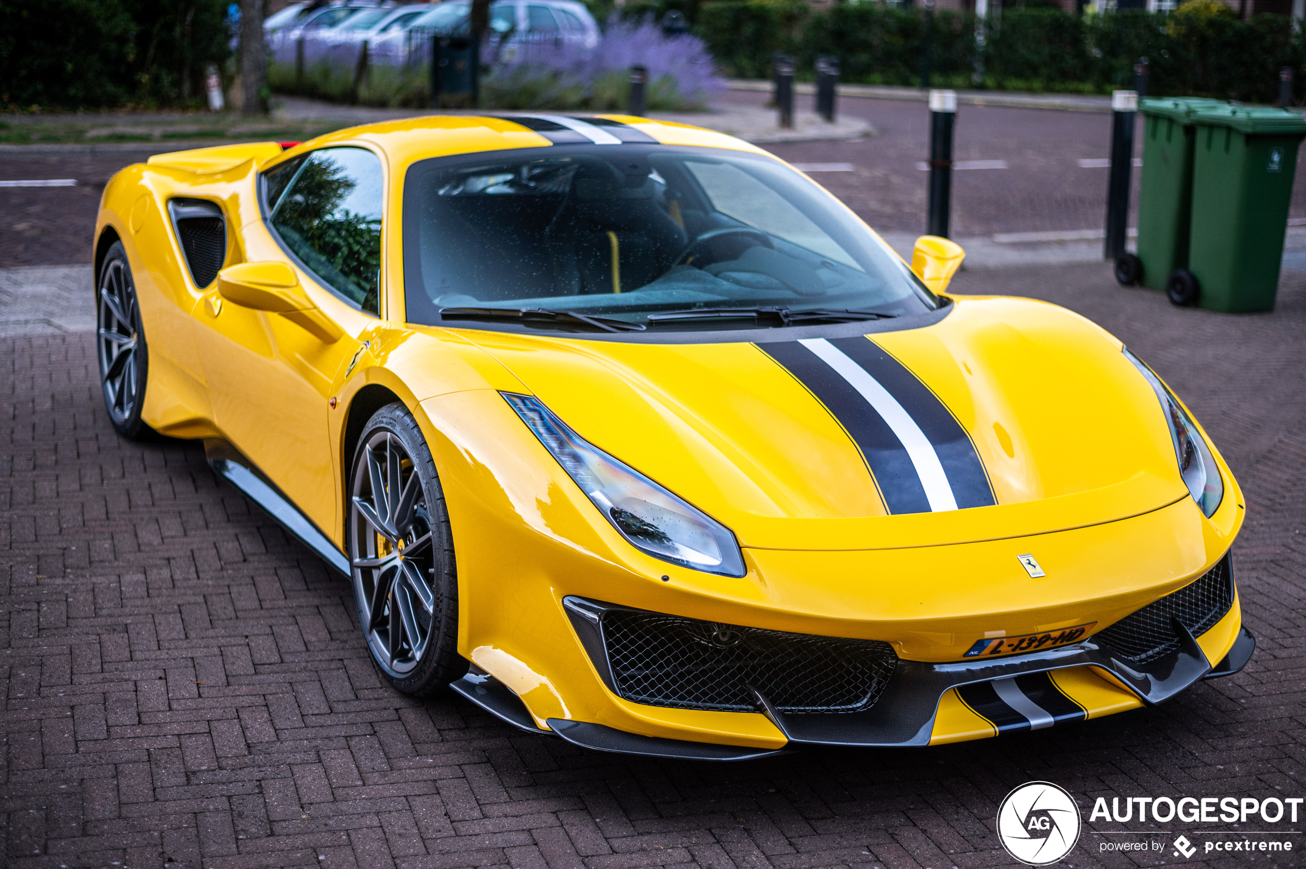 Ferrari 488 Pista