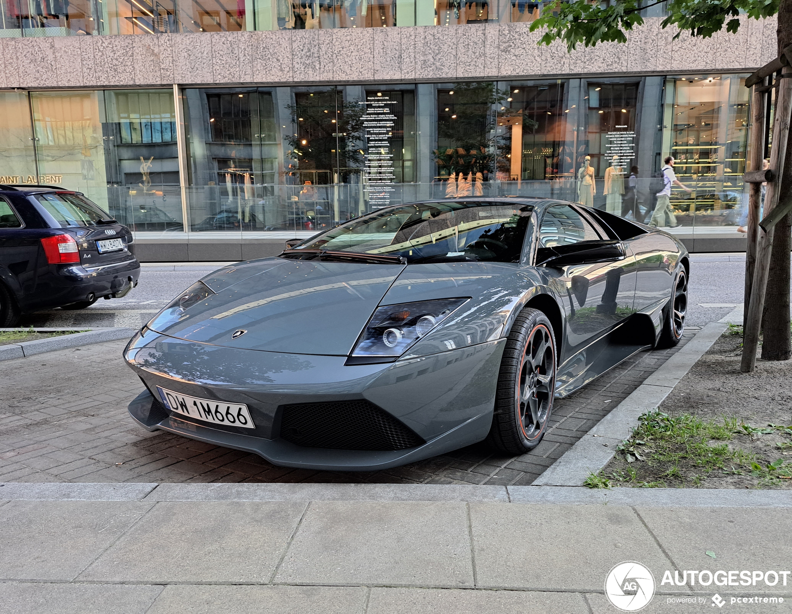 Lamborghini Murciélago LP640