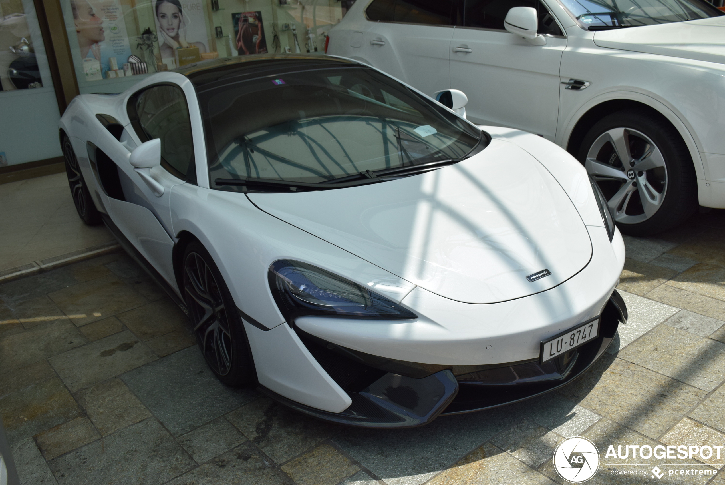 McLaren 570GT