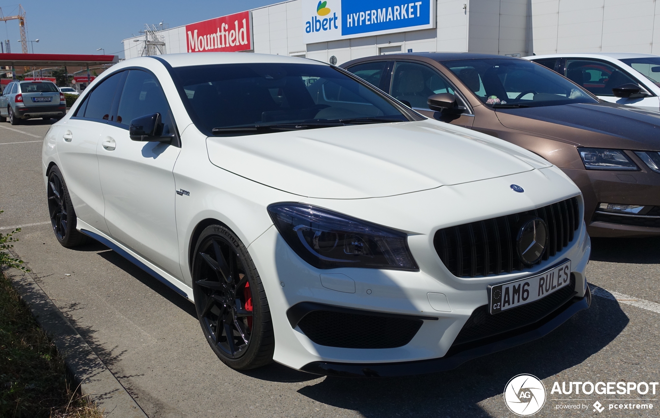 Mercedes-Benz CLA 45 AMG C117