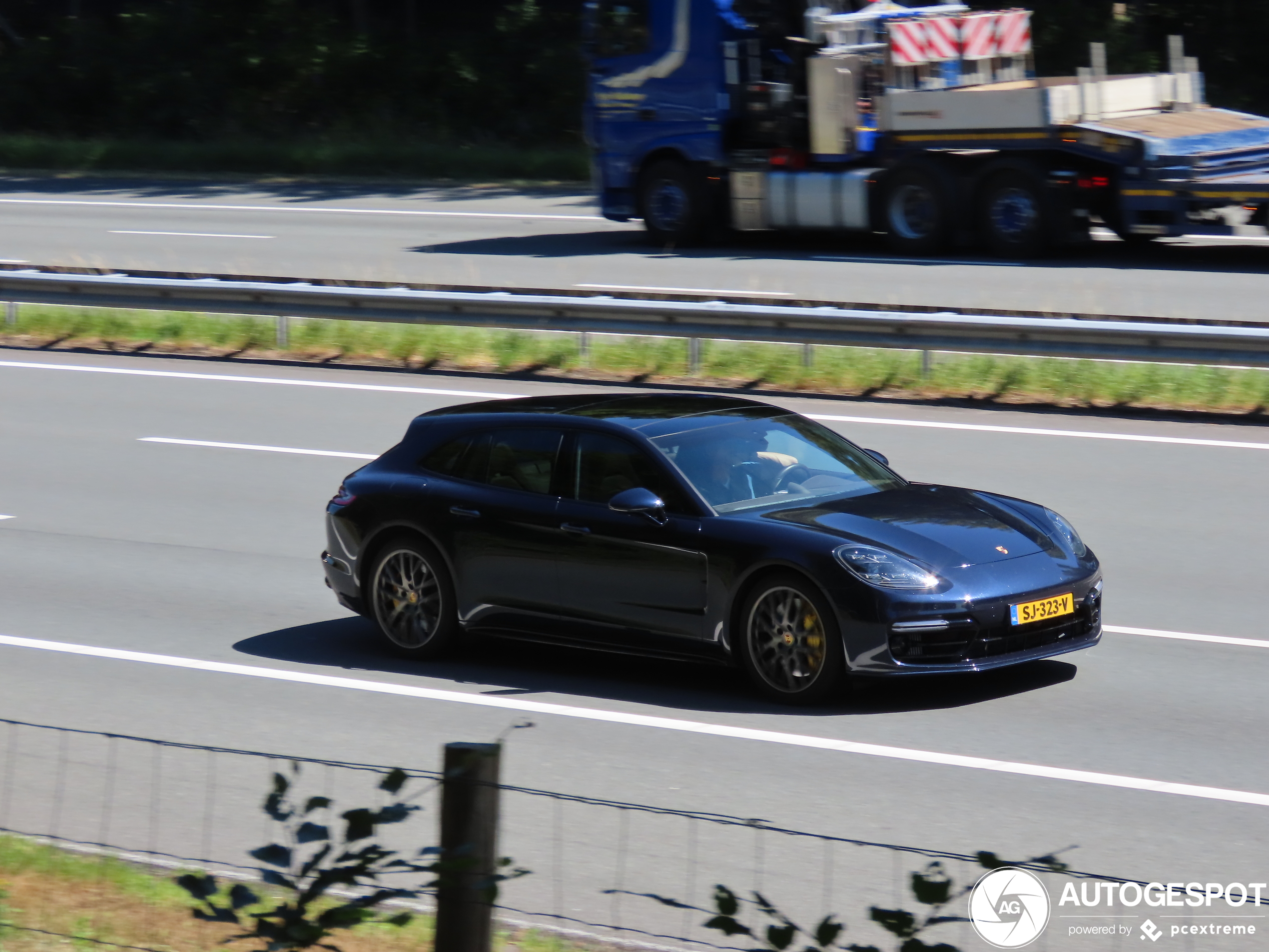 Porsche 971 Panamera Turbo S E-Hybrid Sport Turismo