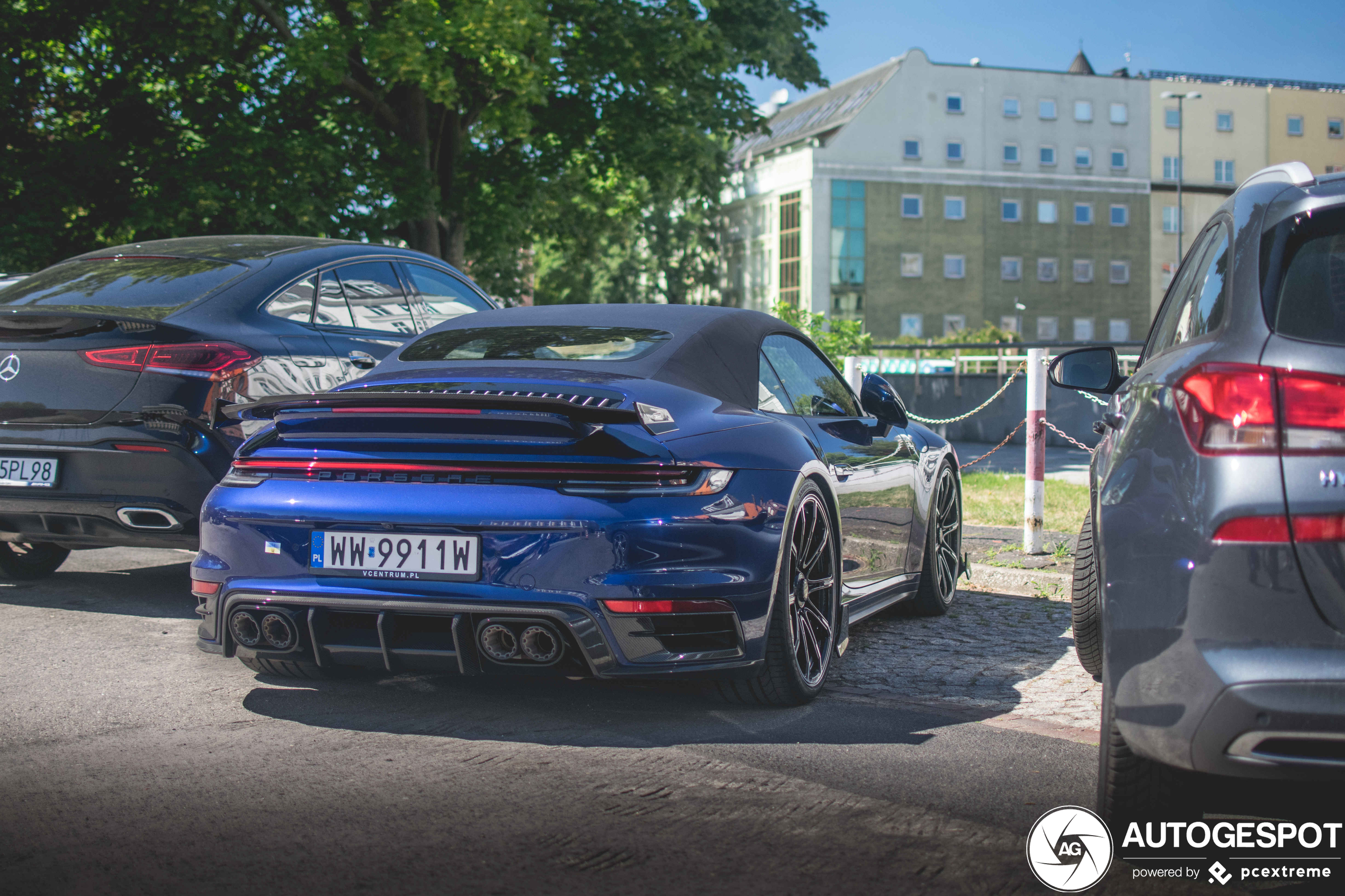 Primeur: Porsche Brabus 820 Turbo S Cabriolet