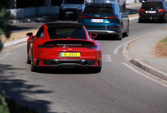 Porsche 992 Carrera 4S