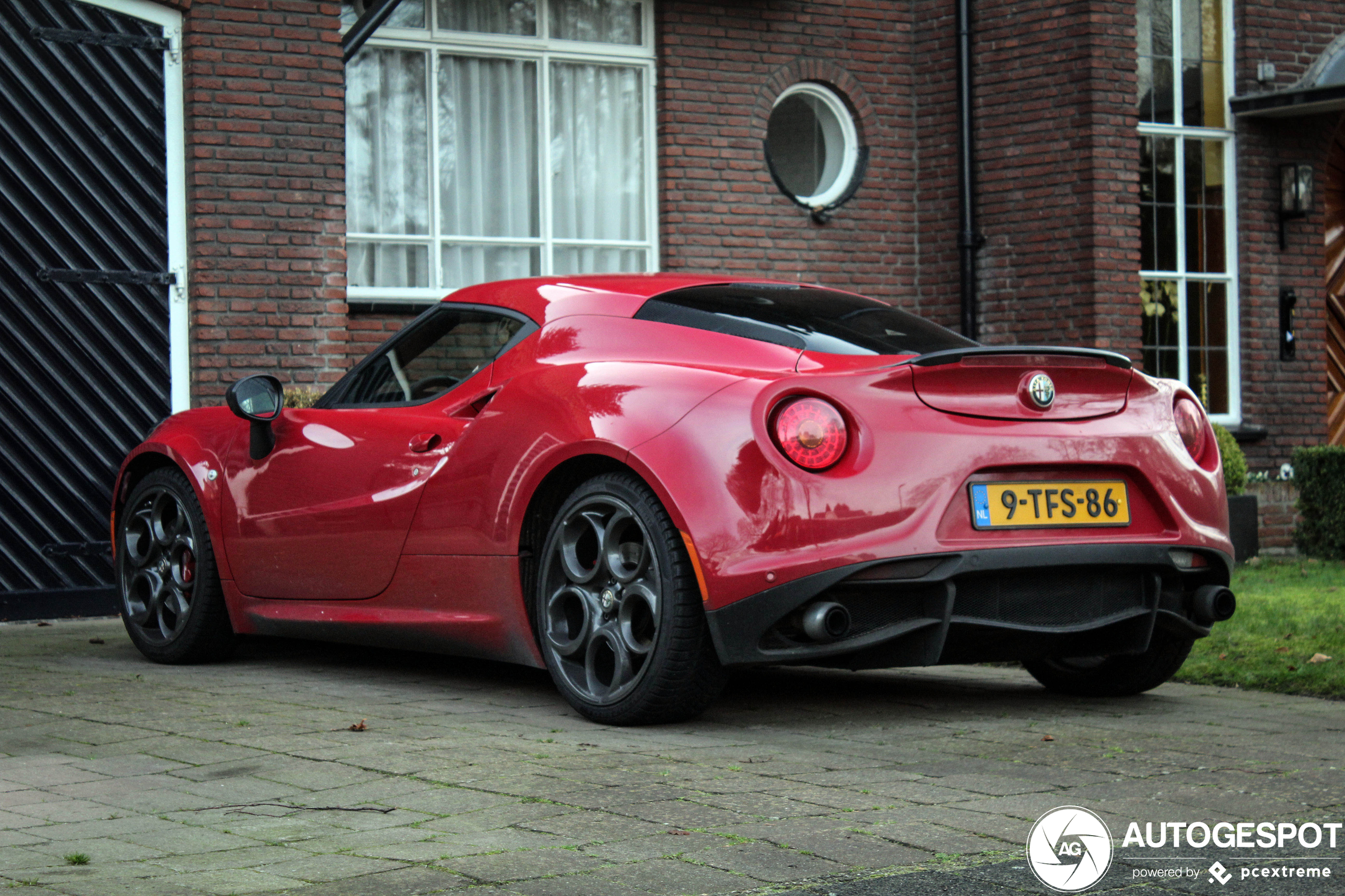 Alfa Romeo 4C Launch Edition