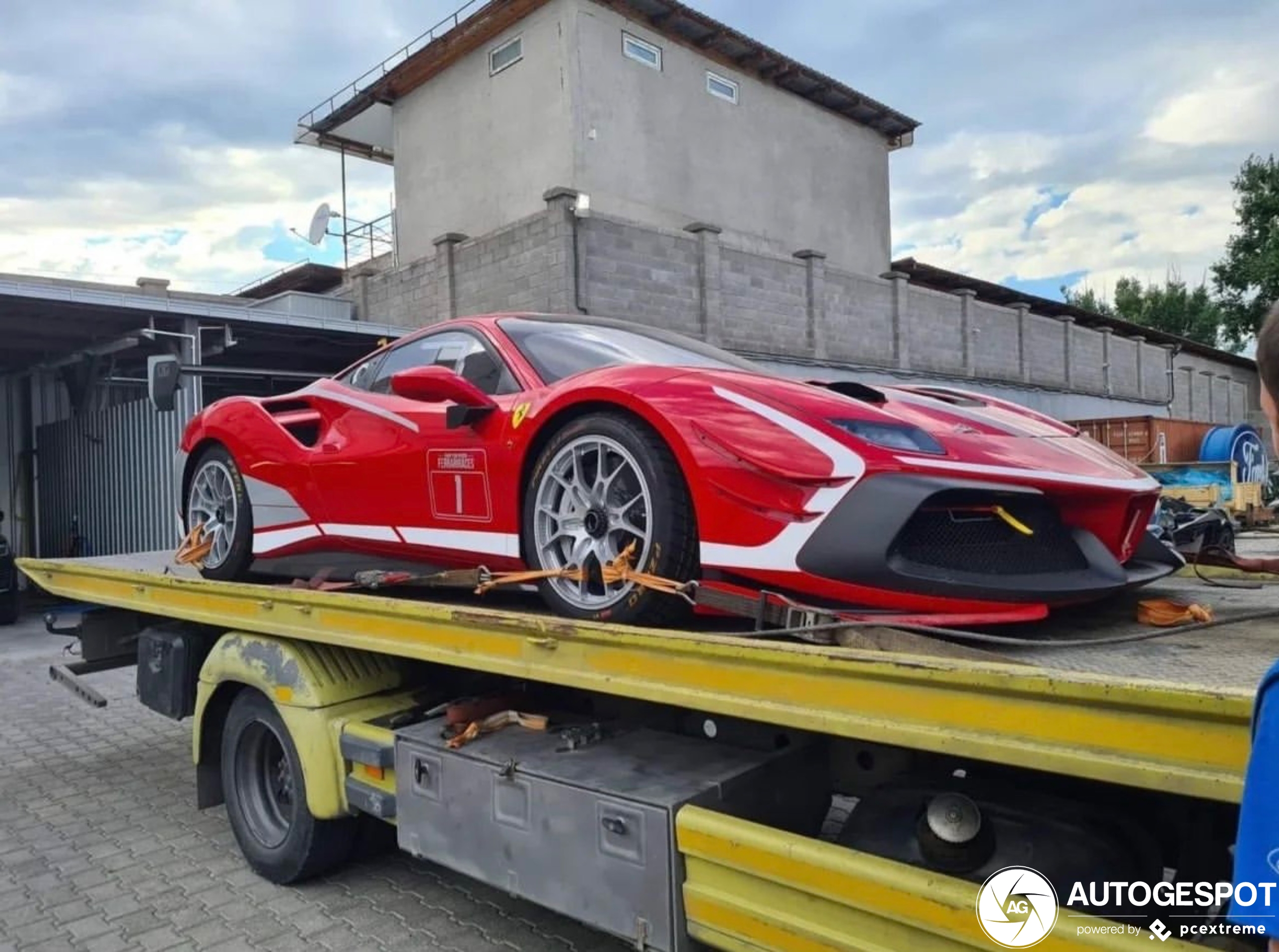 Ferrari 488 Challenge Evo