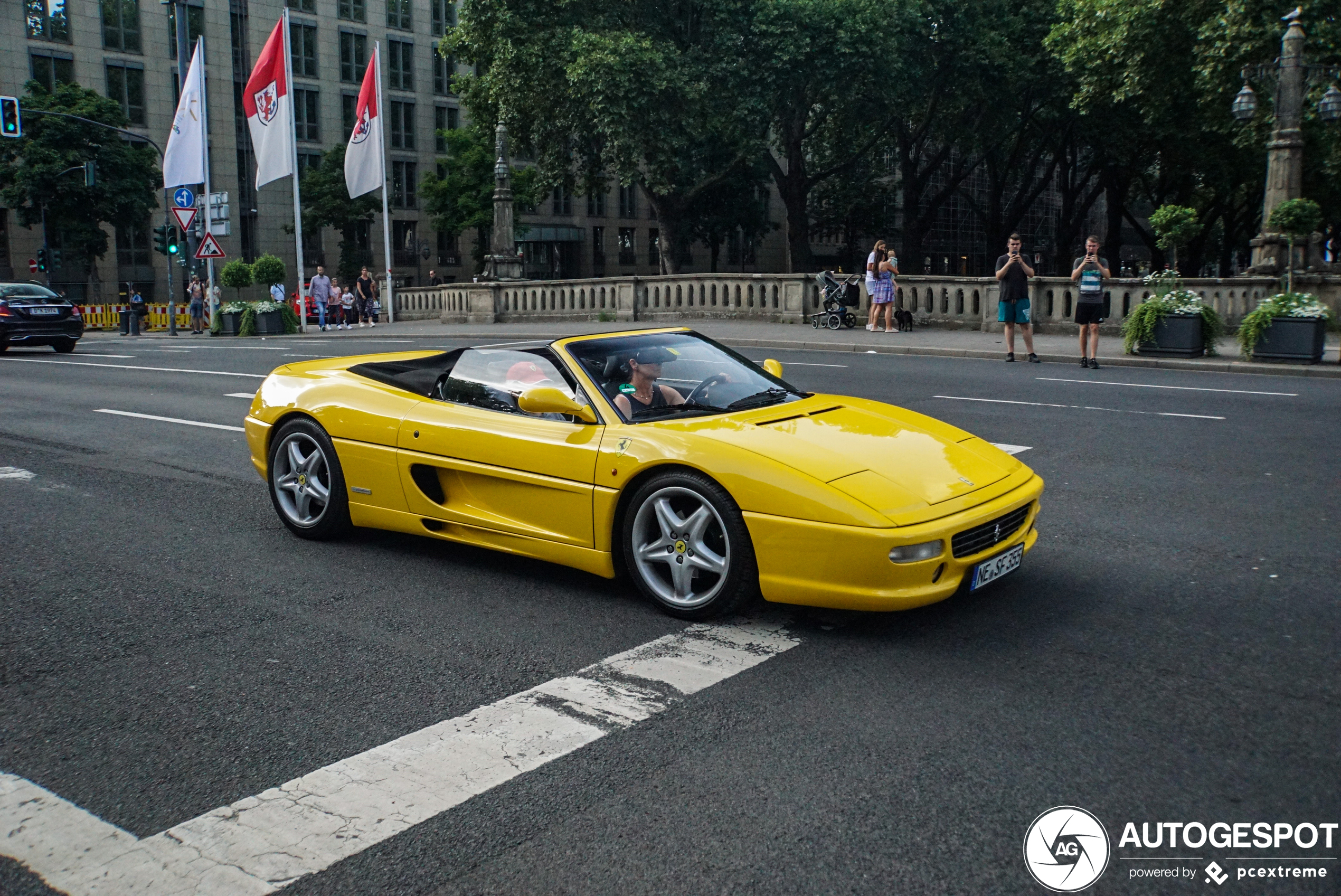 Ferrari F355 Spider