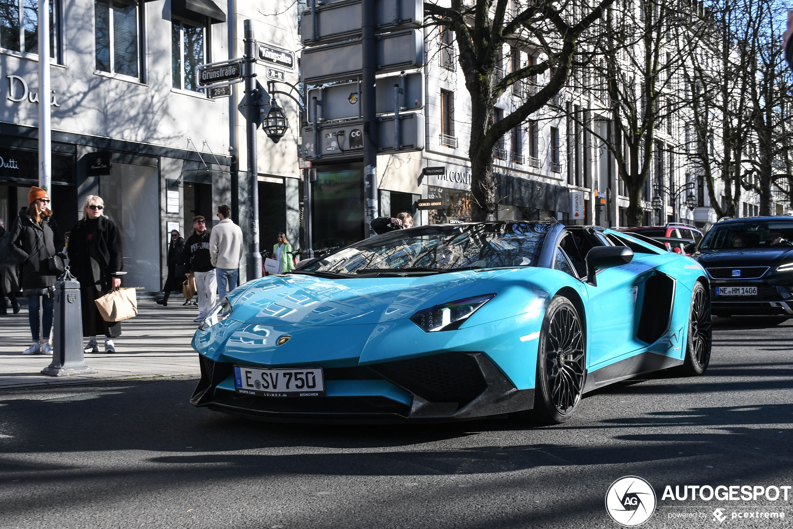 Lamborghini Aventador LP750-4 SuperVeloce Roadster