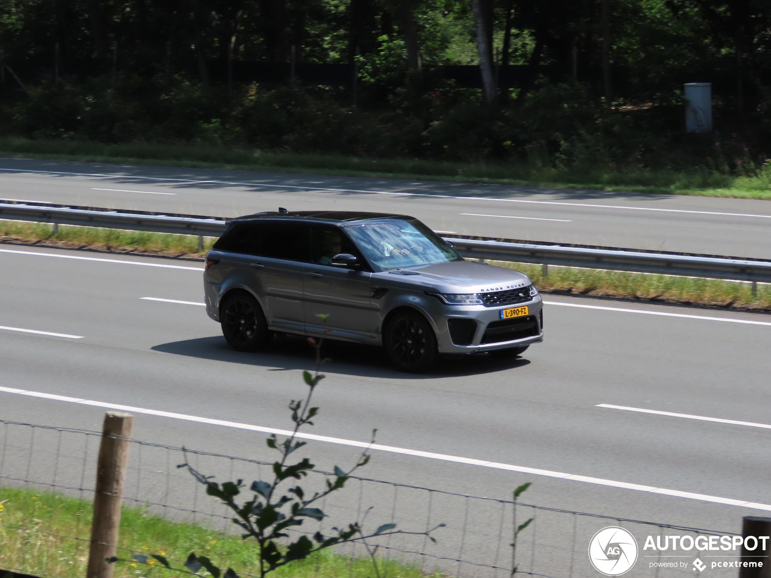 Land Rover Range Rover Sport SVR 2018