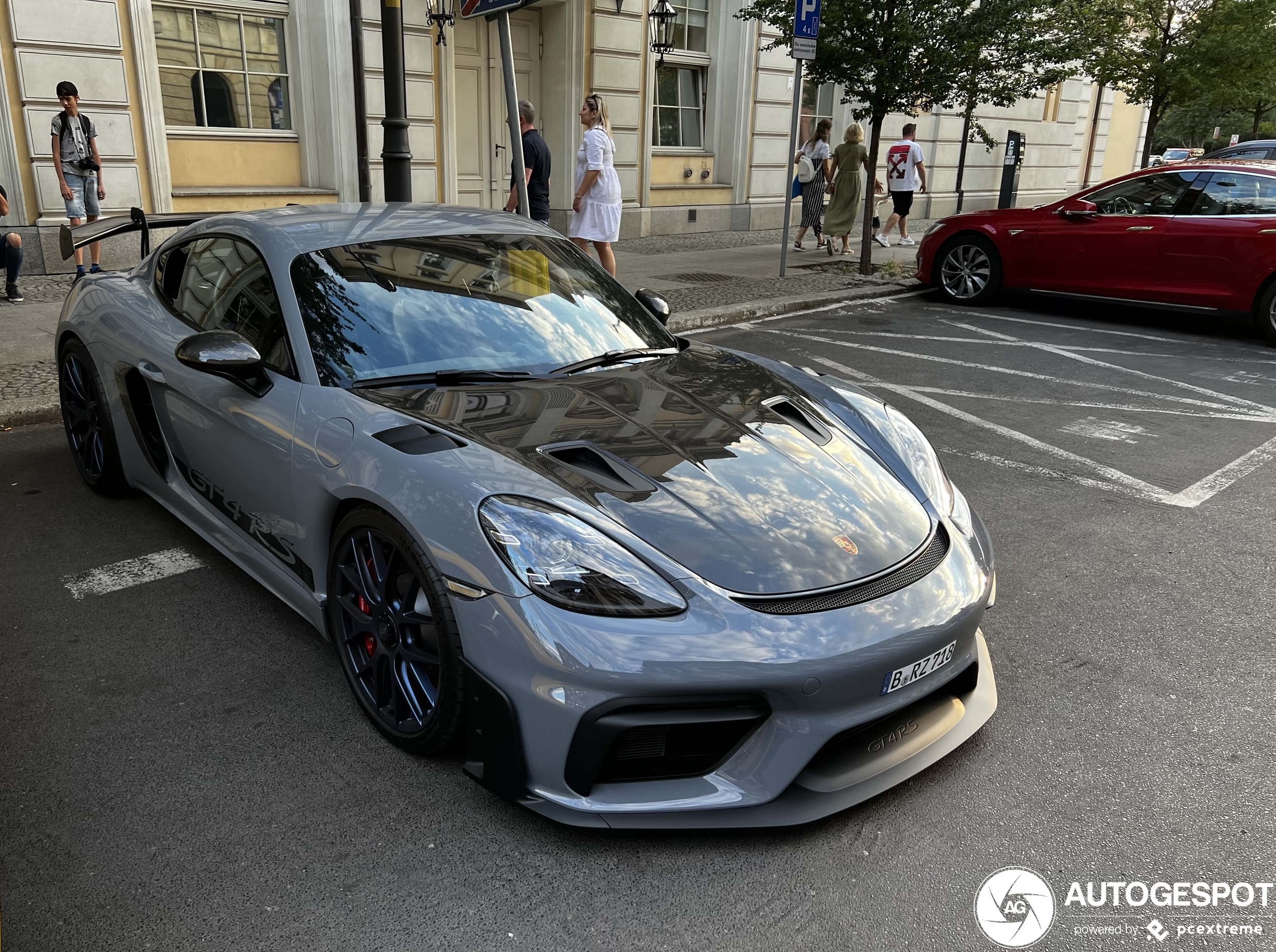 Porsche 718 Cayman GT4 RS Weissach Package