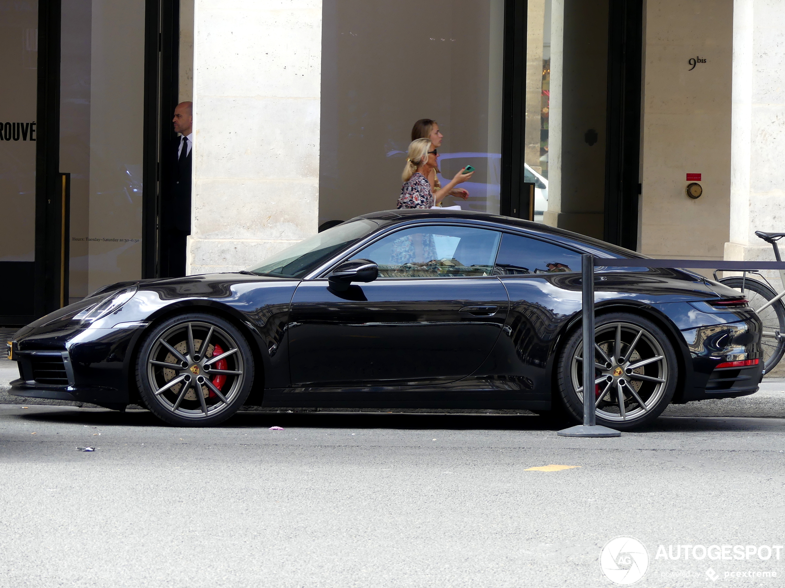 Porsche 992 Carrera 4S