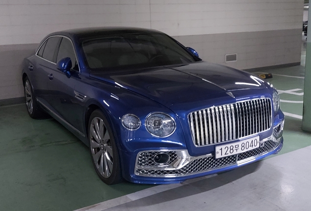 Bentley Flying Spur V8 2021