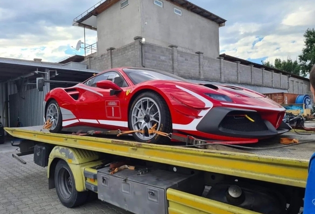 Ferrari 488 Challenge Evo