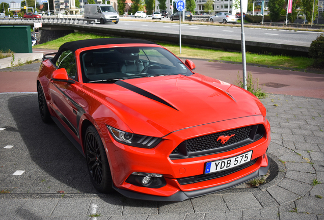 Ford Mustang GT Convertible 2015