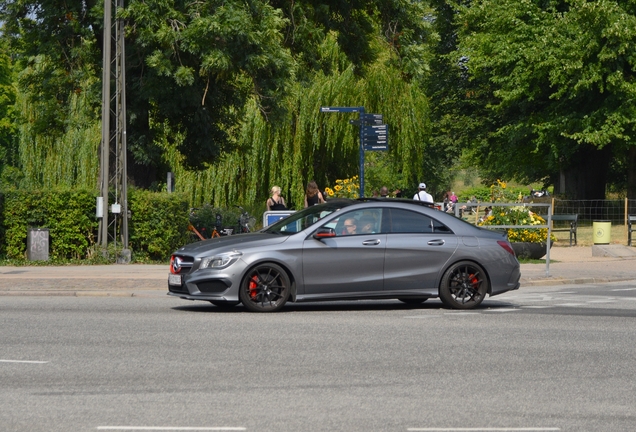 Mercedes-Benz CLA 45 AMG Edition 1 C117