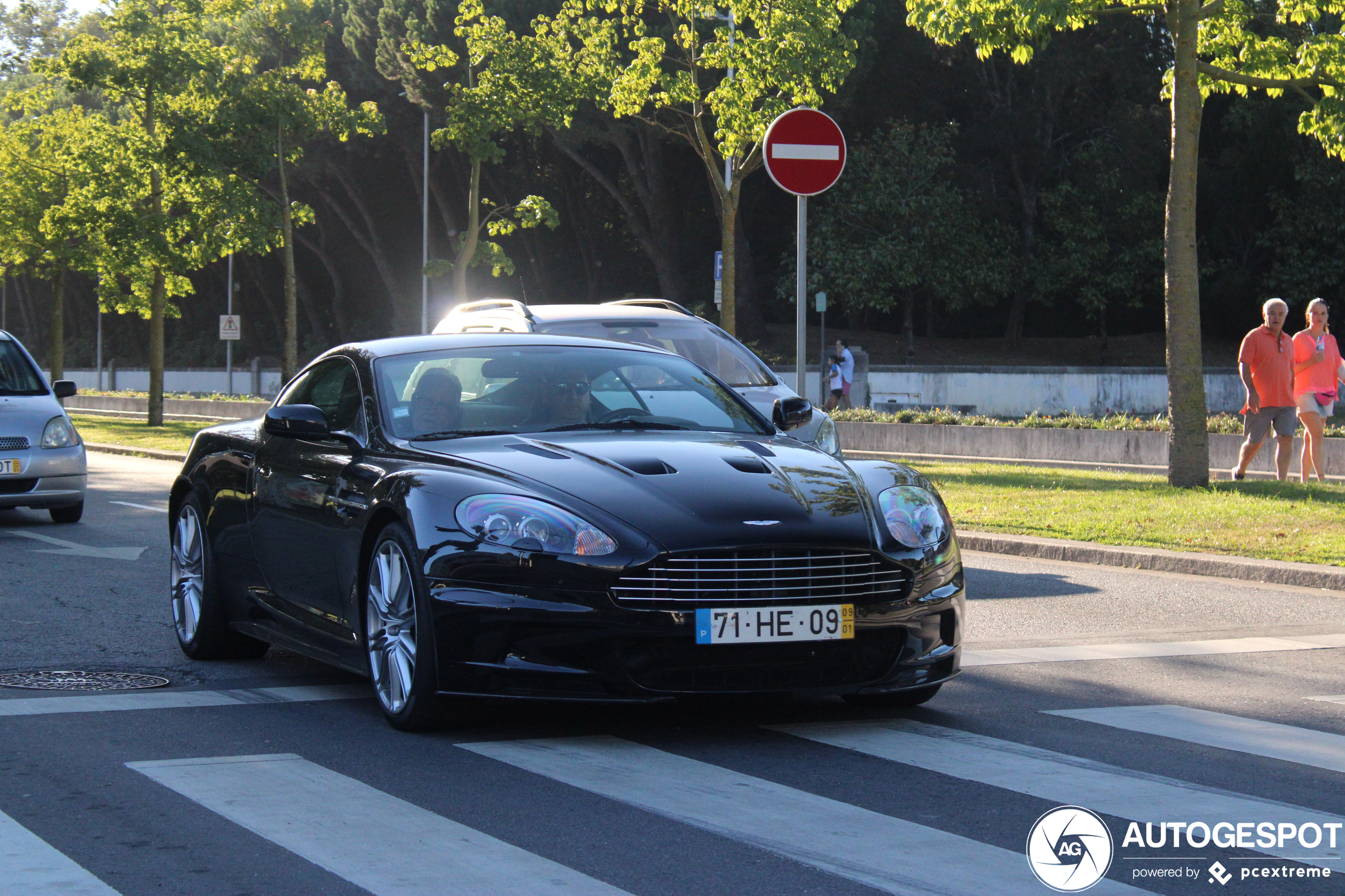 Aston Martin DBS