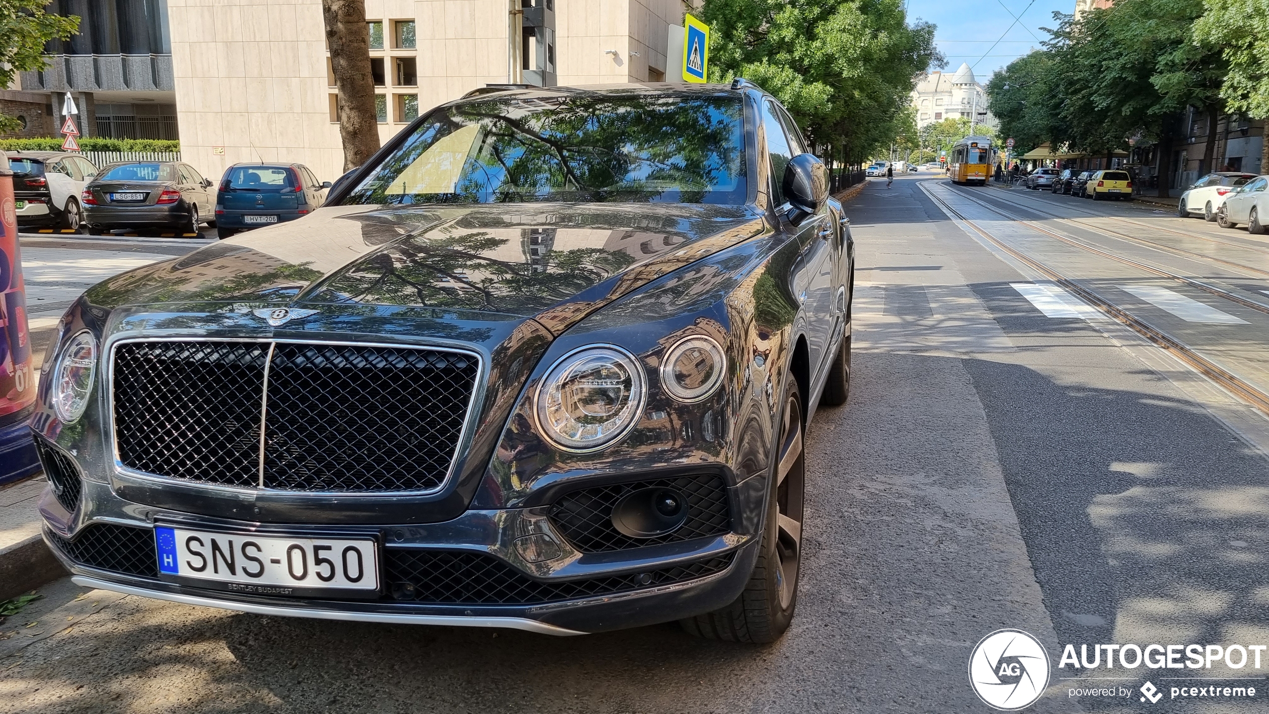 Bentley Bentayga V8