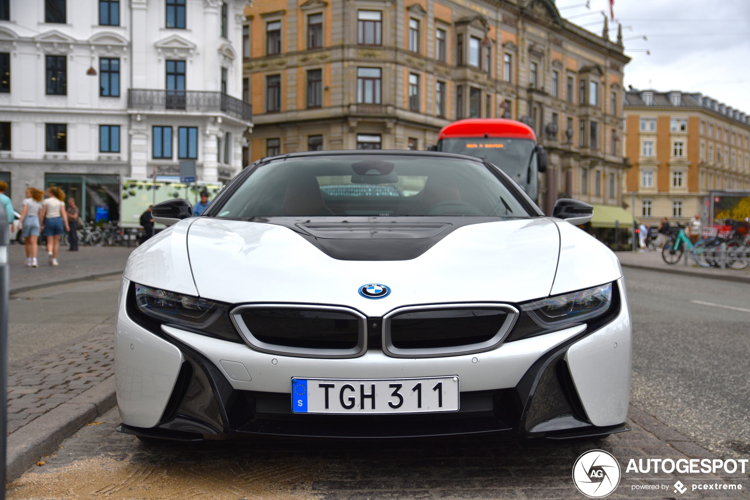 BMW i8 Roadster