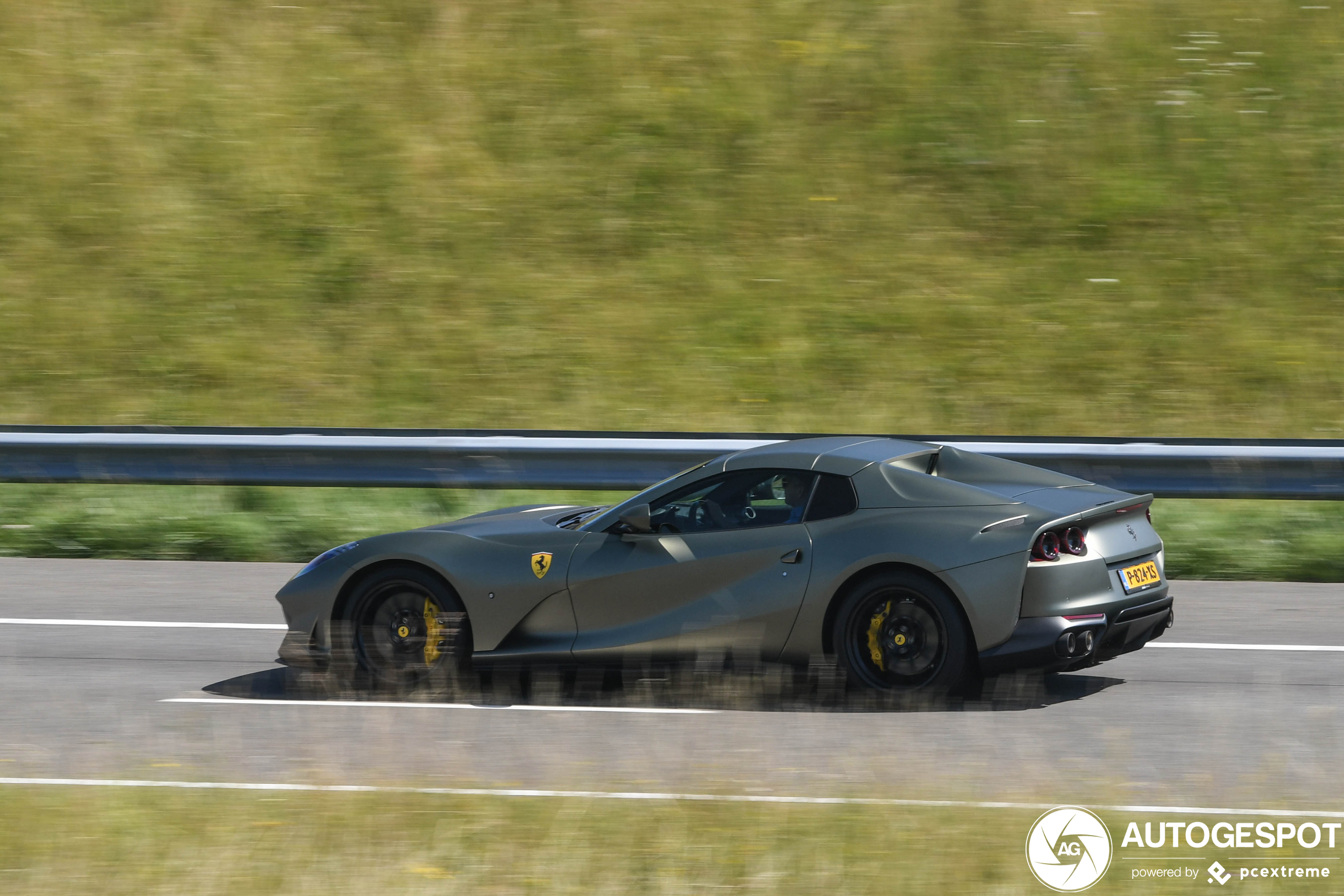 Ferrari 812 GTS