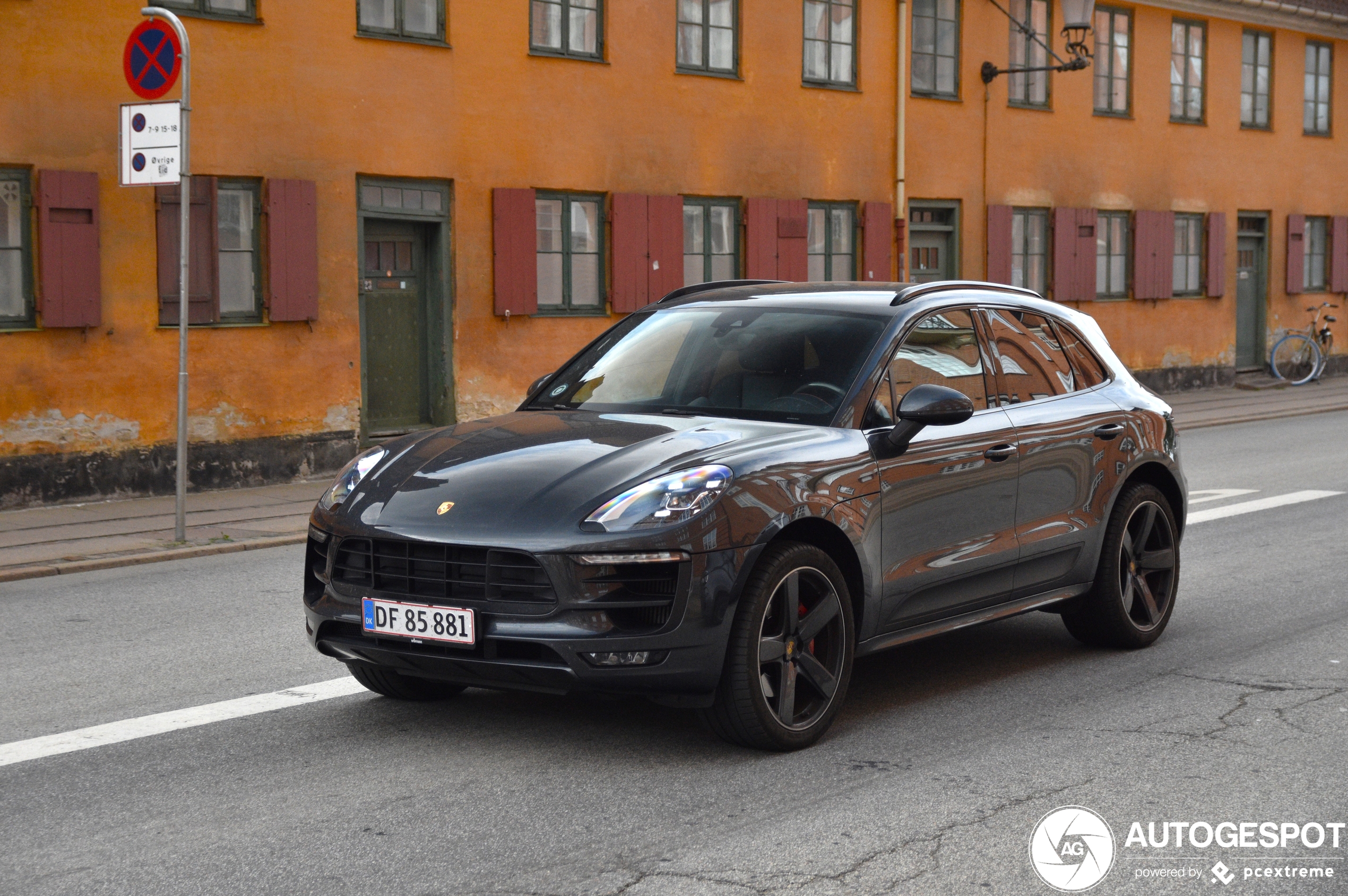 Porsche 95B Macan GTS