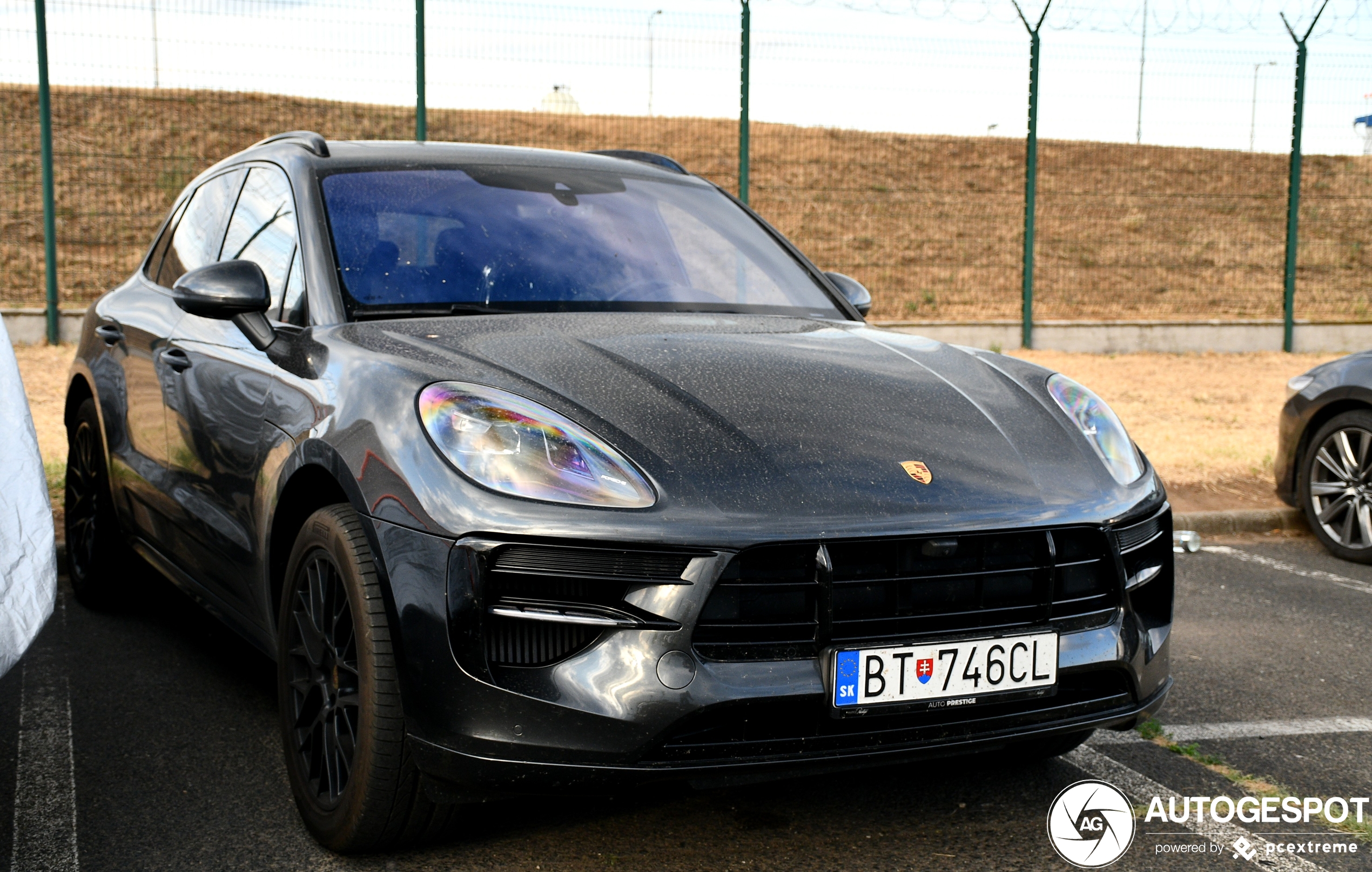 Porsche 95B Macan GTS MkII