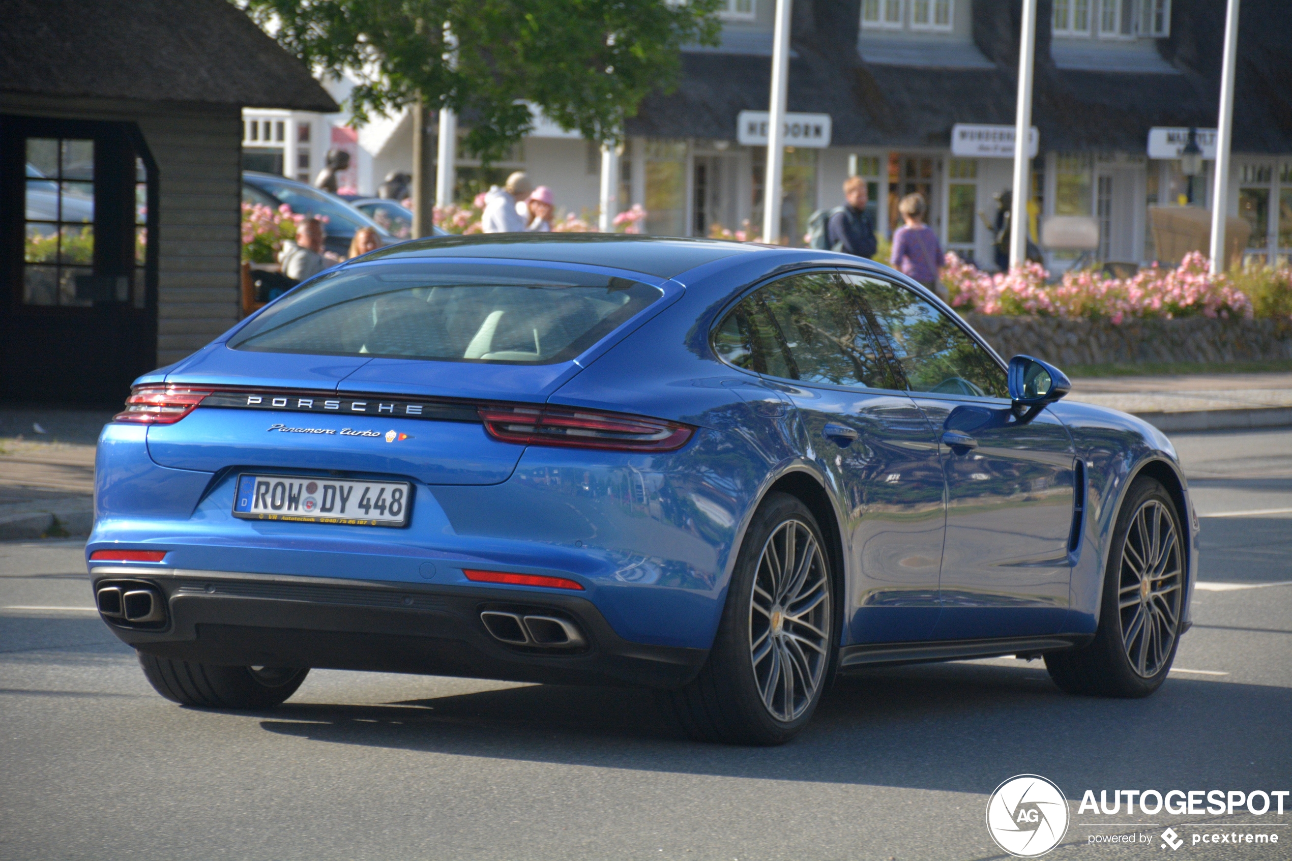 Porsche 971 Panamera Turbo