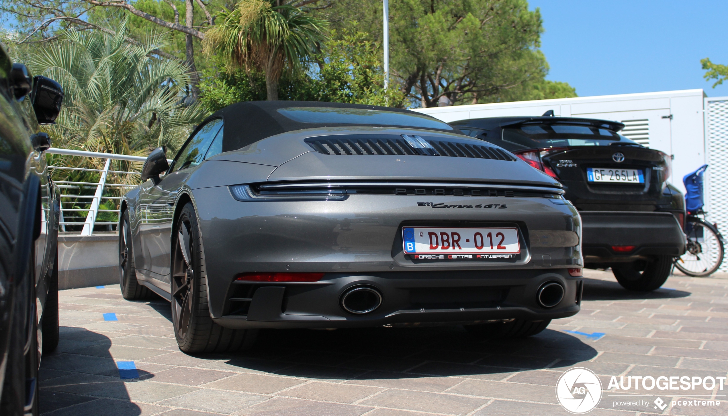 Porsche 992 Carrera 4 GTS Cabriolet