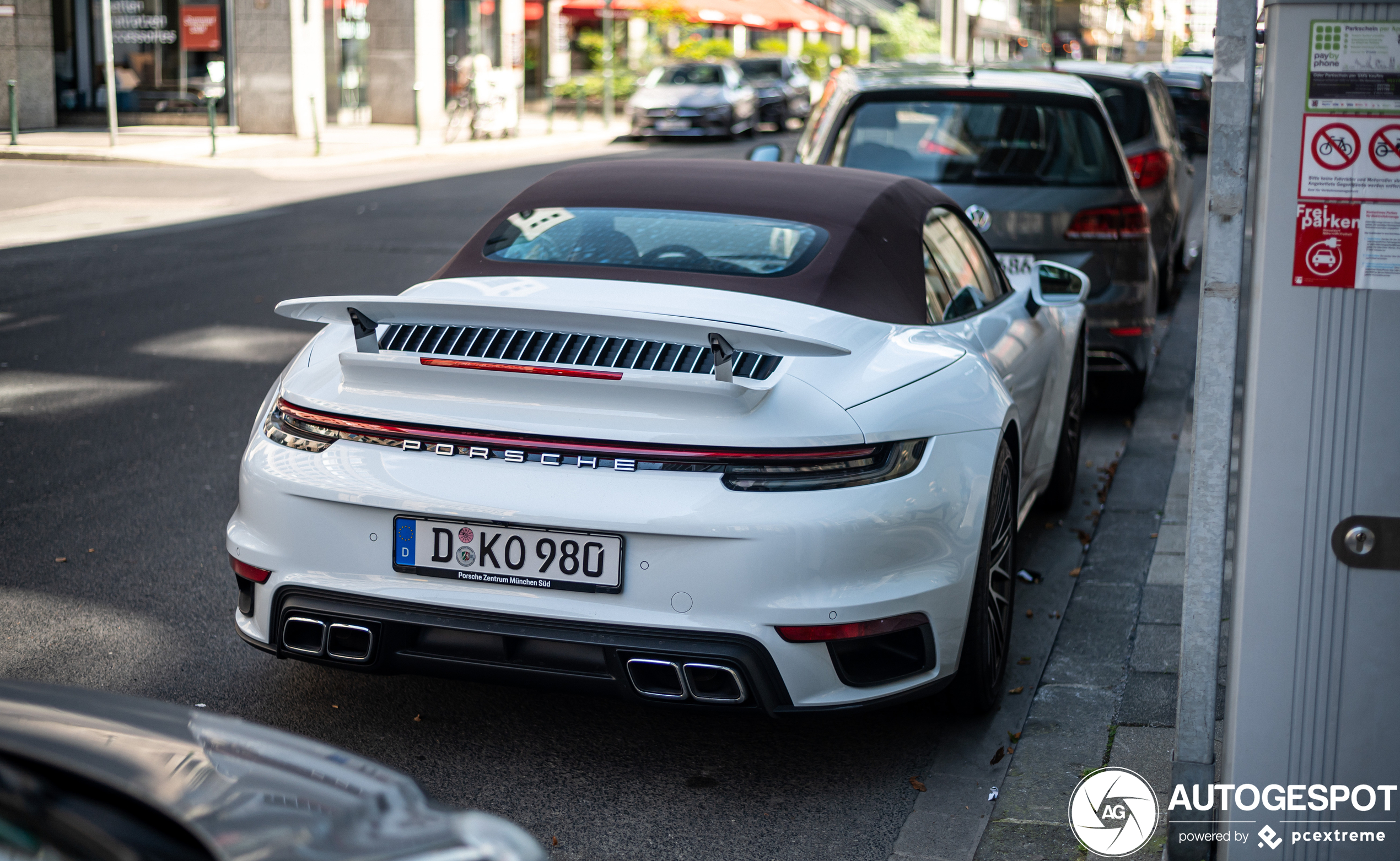 Porsche 992 Turbo Cabriolet