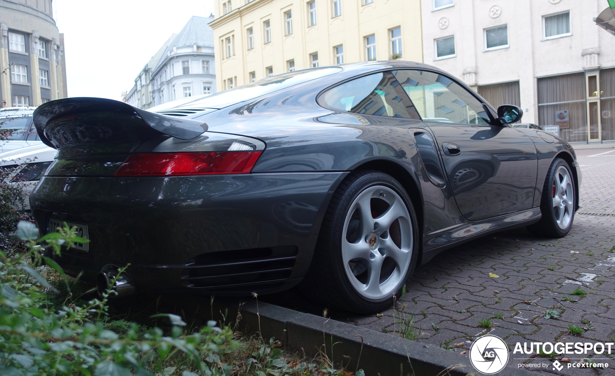 Porsche 996 Turbo