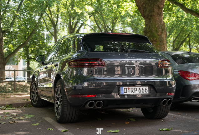 Porsche 95B Macan Turbo