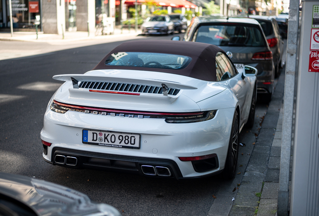 Porsche 992 Turbo Cabriolet